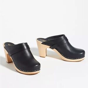 Swedish Hasbeens Slip In Classic Clogs 40